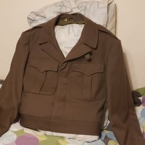 US army Ike dress jacket. (Post war model?)